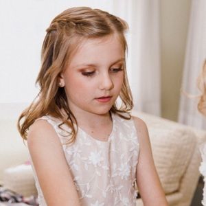 Meet your Posher, Ella